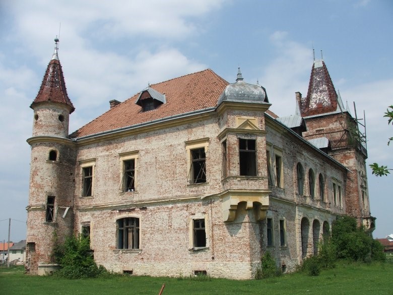 Schloss Teleki-Nagybánya.ro