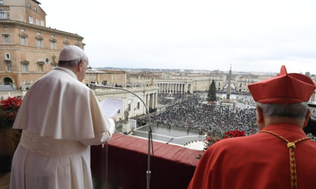 Pope Francis: God does not want to speak a monologue, but initiates a dialogue