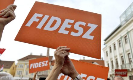 Századvég: Fidesz-KDNP führt weiterhin stabil