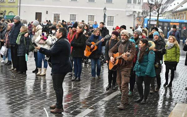 Flashmob christlicher Jugend in Budapest