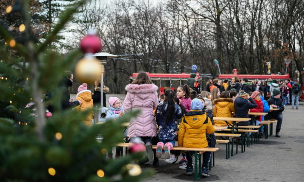 Migliaia di bambini possono sintonizzarsi per il Natale al campo di Erzsébet a Zánka