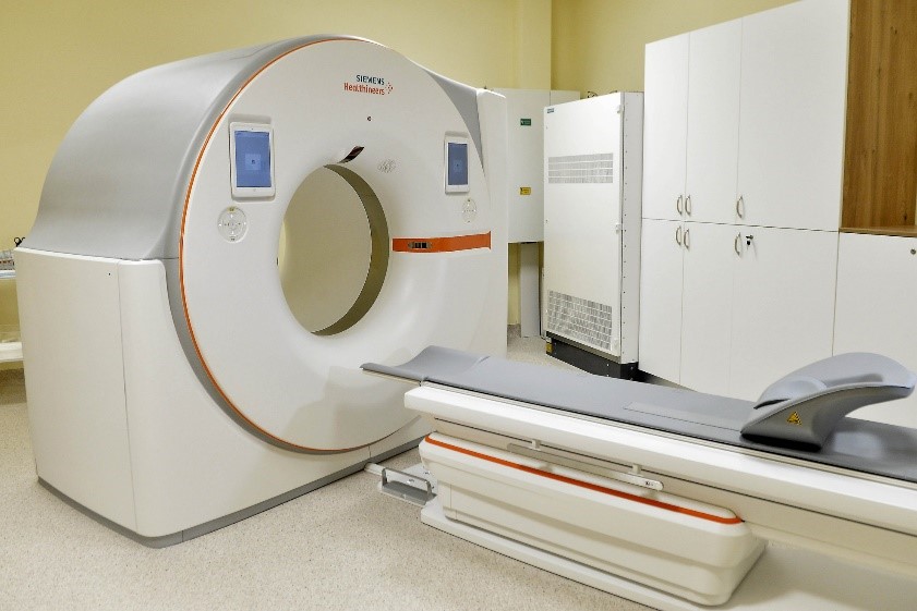 Világviszonylatban is új CT-t adták át a Semmelweis Egyetemen