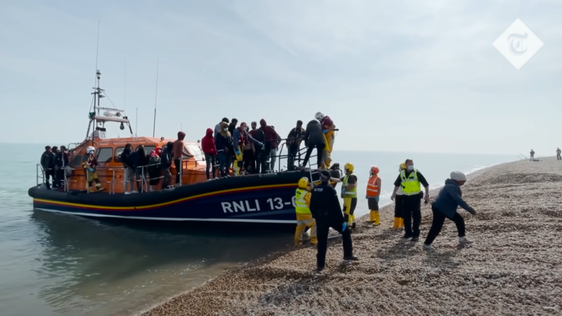 La Manche migransok