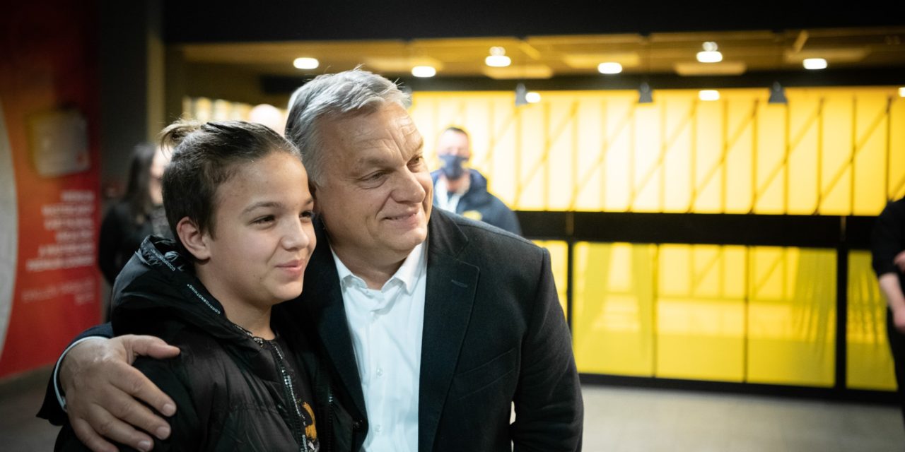 Orbán Viktor: Nekünk a gyermek az első! – videó