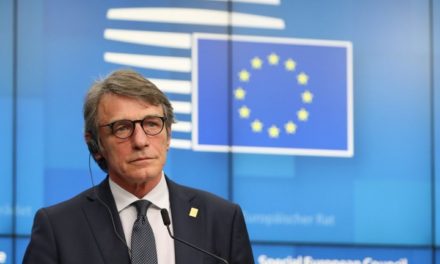 Der Präsident des Europäischen Parlaments ist verstorben