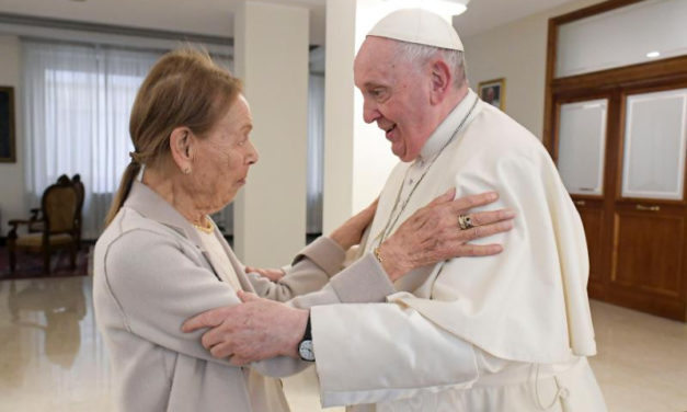 The writer Edith Bruck, a Holocaust survivor of Hungarian origin, was received by the Pope
