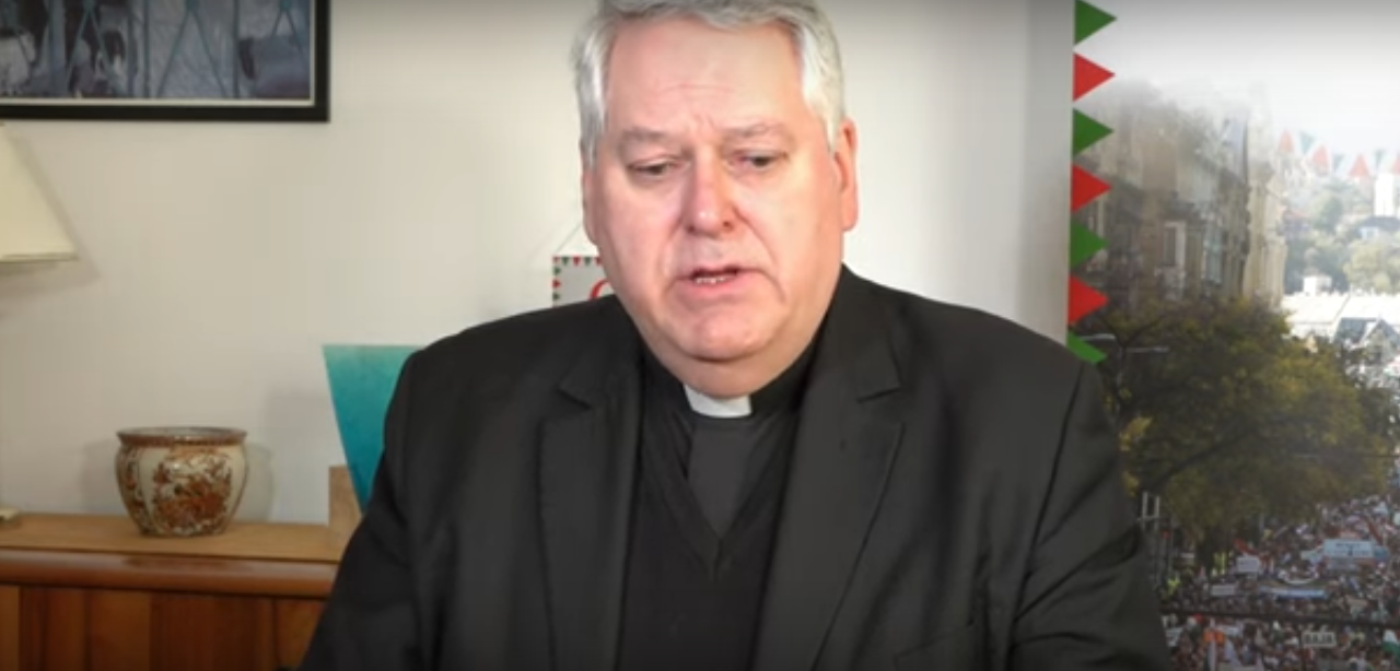 Father Zoltán Osztie&#39;s deeply moving words about communist crimes - video
