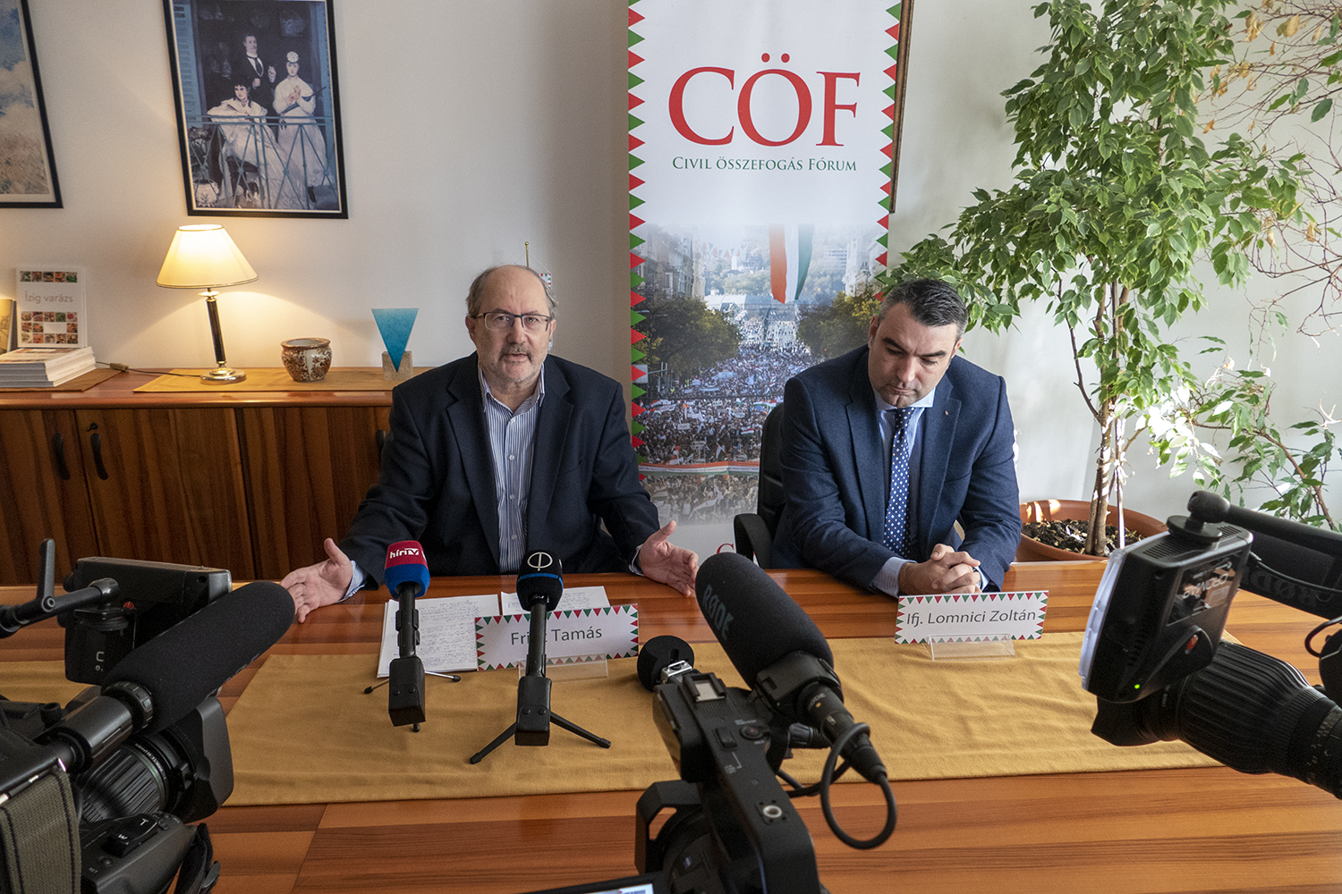 CÖF sajtotajékoztató 20220215 fricz tamás