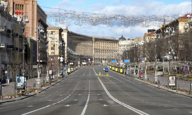 Mosca: la popolazione civile è libera di lasciare Kiev
