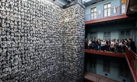 Több száz középiskolás emlékezik a kommunizmus áldozataira