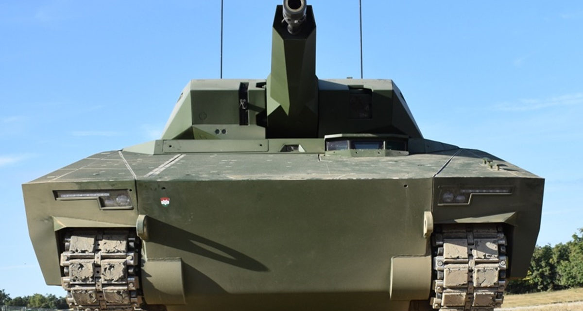 A szlovák liberális lapnak nem tetszenek a magyar tankok