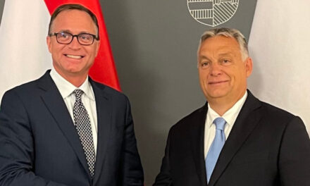 Orbán nemzeti szuverenitás-politikáját méltatták Amerikában