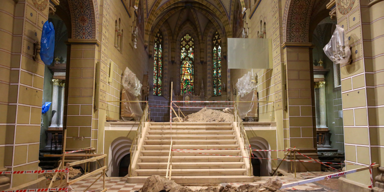 Megkezdődött a veszprémi várnegyed egyházi felújítása