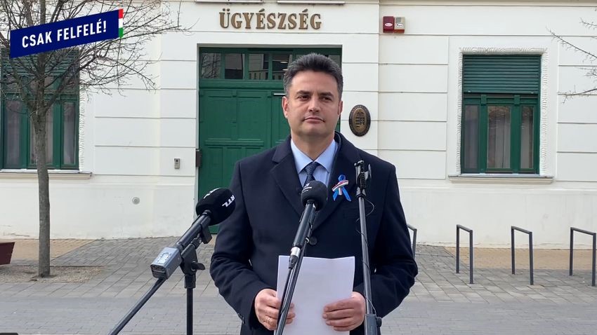 Márki-Zay feljelentette Orbán Viktort
