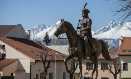 The equestrian statue of prince Imre Thököly was inaugurated in Késmárk