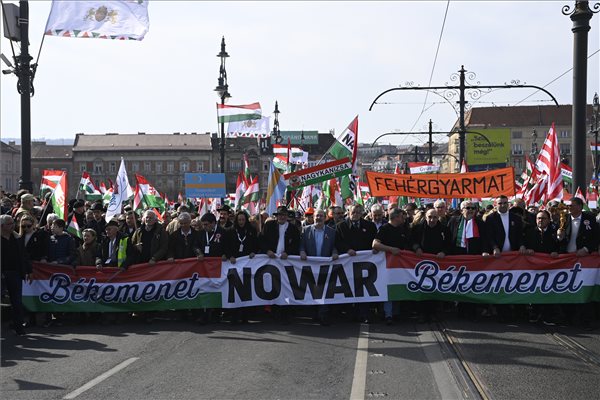 CÖF-CÖKA: Der neunte Friedensmarsch in Bildern