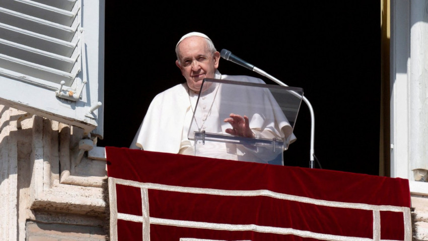Ferenc pápa: Szentségtörő kegyetlenség, ami Ukrajnában történik