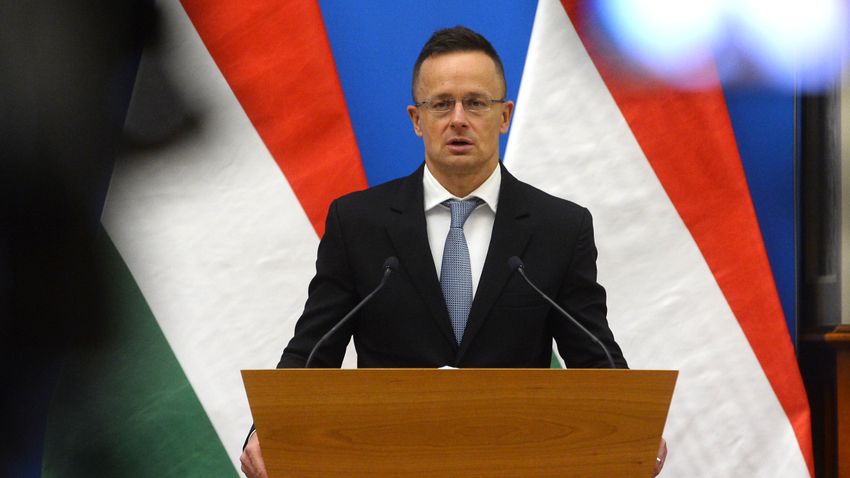 Péter Szijjártó: non permetteremo che l&#39;Ungheria venga provocata in questa guerra