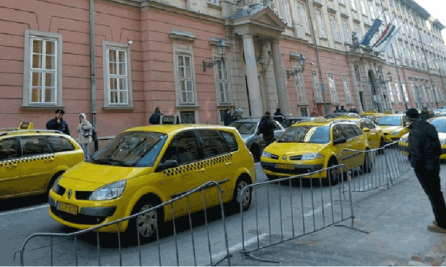 Brutálisan drágulhat a fővárosi taxizás