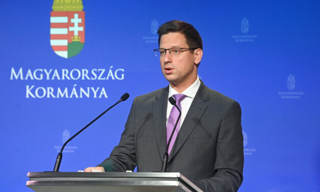 Gulyás Gergely: nőni fog a tanárok fizetése