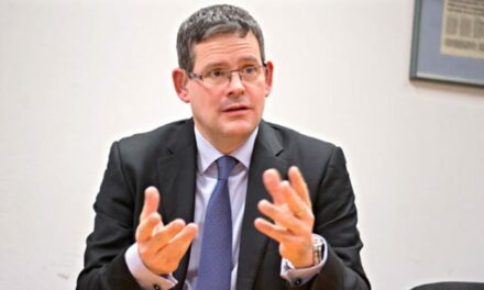 Kósa Ádám: „A brüsszeli bürokraták ismét rárontottak Magyarországra”
