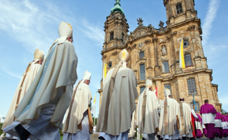 Kisebbségbe kerülhetnek a katolikusok és az evangélikusok Németországban az idén