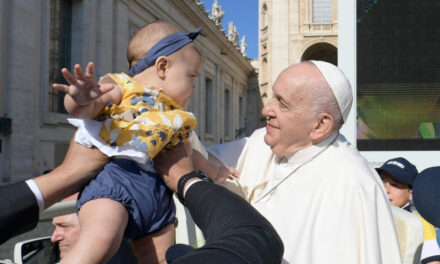 Ferenc pápa: Adjunk teret a nagyszülőknek a nevelésben