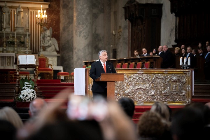 Orbán Viktor: Esztergom rangjának visszaállítása régi adósság