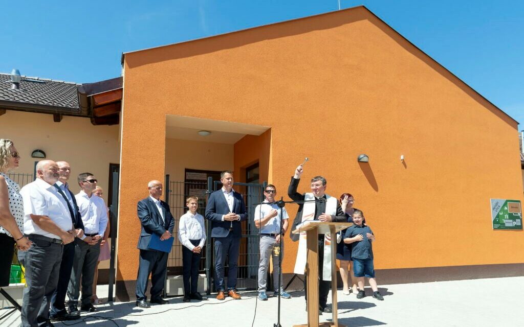 In Bősárkány wurde ein Kindergarten übergeben