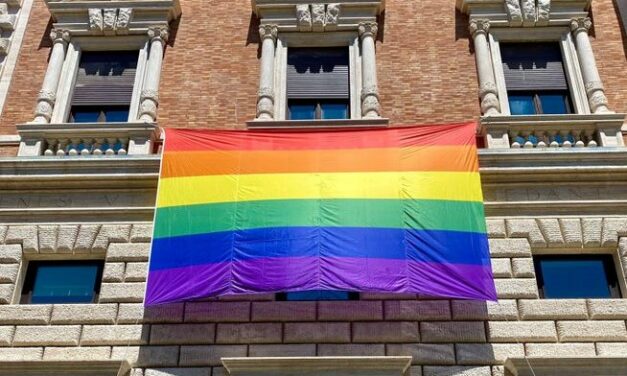 Megünnepli a Pride-hónapot az USA vatikáni nagykövetsége