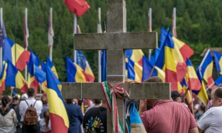 Nem tűrik tovább az „idegen jelképeket” a román nacionalisták