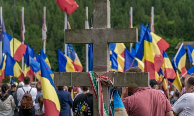 Rumuńscy nacjonaliści nie będą już tolerować „obcych symboli”.
