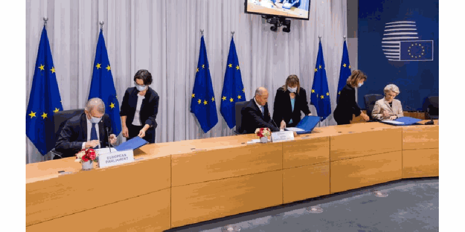 Már megint diktálnának…Hajmeresztő terv az Európai Bizottság asztalán
