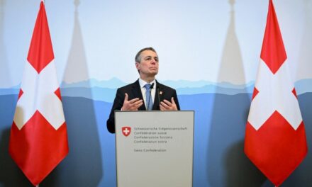 Svájc hűvös választ adott Kijevnek az orosz vagyonok elkobzására