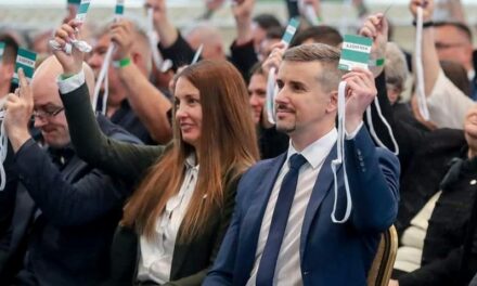 Kiadja a Jobbik Jakab Péter útját