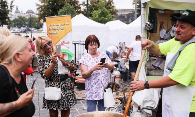 Hungarian flavor cavalcade on the national holiday