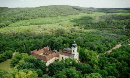 The Capuchins reopen their monastery in Máriabesnyő
