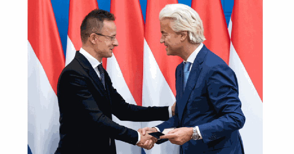 Der niederländische Vertreter Geert Wilders wurde mit dem mittleren Kreuz des ungarischen Verdienstordens ausgezeichnet
