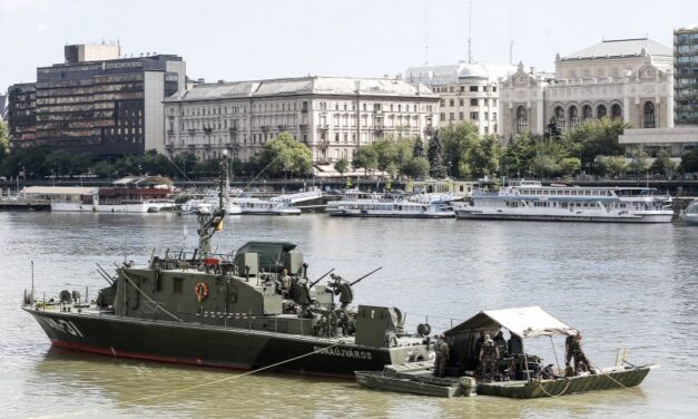 A single-stage Soviet aerial bomb was found in the Danube