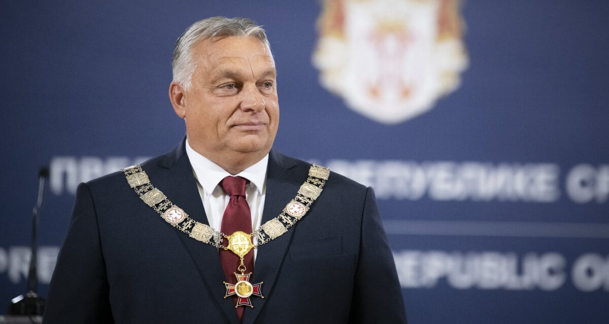 Viktor Orbán ha ricevuto l&#39;Ordine al Merito della Repubblica di Serbia