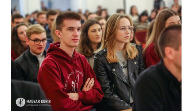Wasza wiara niesie ze sobą młodą wiarę, siłę i wolę - w Słowenii spotkali się młodzi ludzie z trzech narodowości