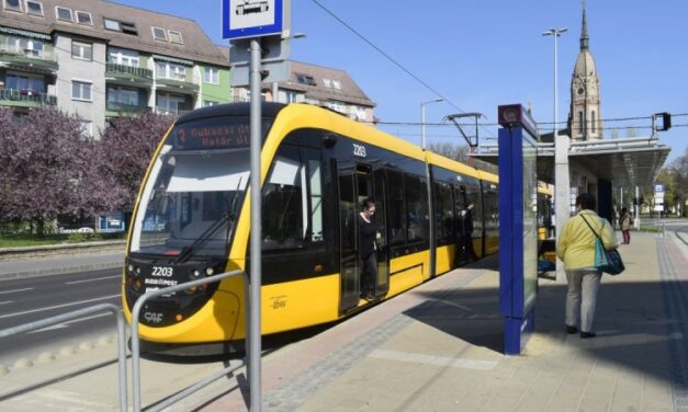 La capitale sta lasciando volare via i tram da record