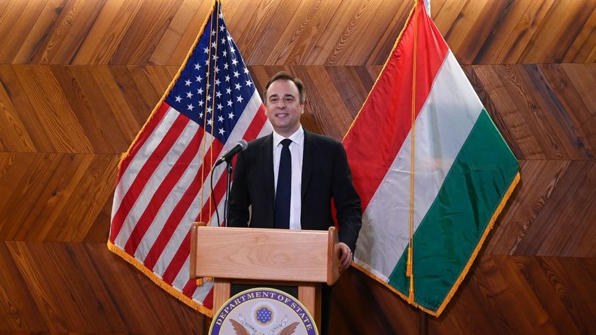 Il Wall Street Journal ha restaurato l&#39;ambasciata americana a Budapest