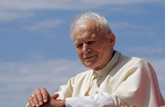 Ma van Szent II. János Pál pápa liturgikus emléknapja