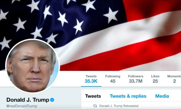 „I’m back” – Donald Trump powraca na Twittera