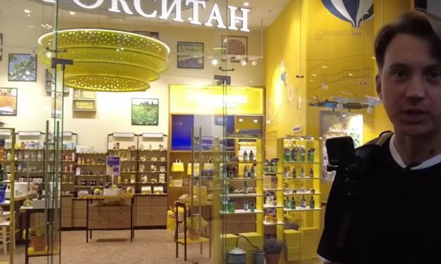 Westliche Marken, die Russland nur scheinbar verlassen haben - Bericht aus einem Einkaufszentrum in Moskau