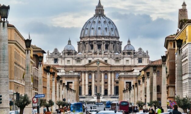 La celebrazione della consacrazione delle basiliche di San Pietro e di San Paolo