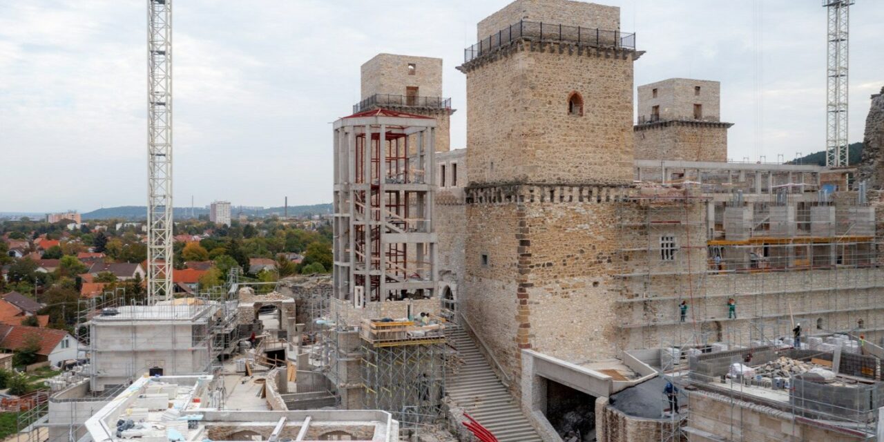 The castle renovation in Diósgyőr is progressing well