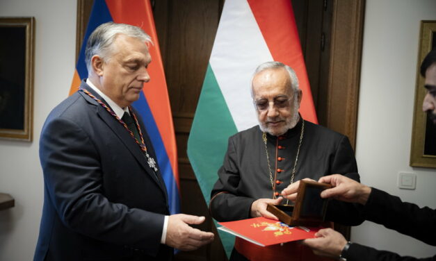 Il leader della Chiesa cattolica armena ha onorato Viktor Orbán