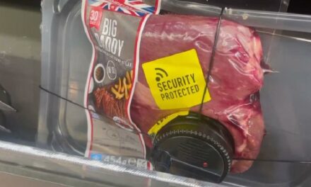 A húsra is lopásgátlót tesznek a londoni üzletekben